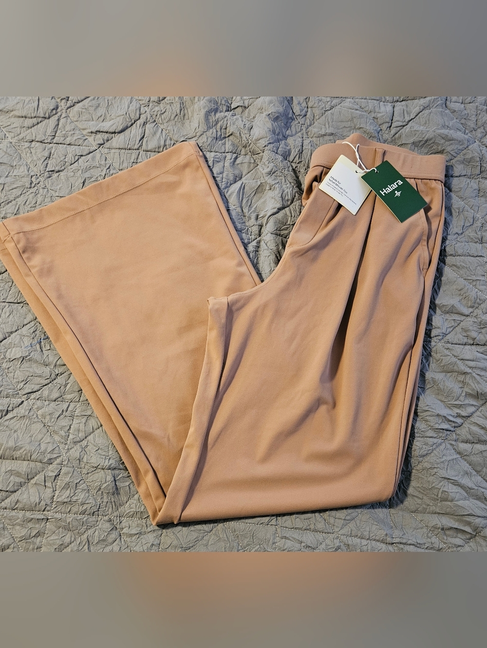 Halara Flex™ DayStretch High Waisted Pocket Work Flare Pants size Small Tall